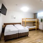 Pod Zelenym Dubem Отель 3*