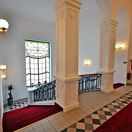 Hotel Pod Zelenym Dubem Bohumín