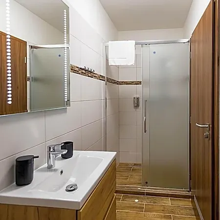 Hotel Pod Zelenym Dubem 3*
