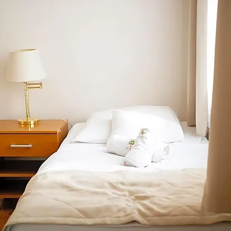 Pod Zelenym Dubem Hotel 3*