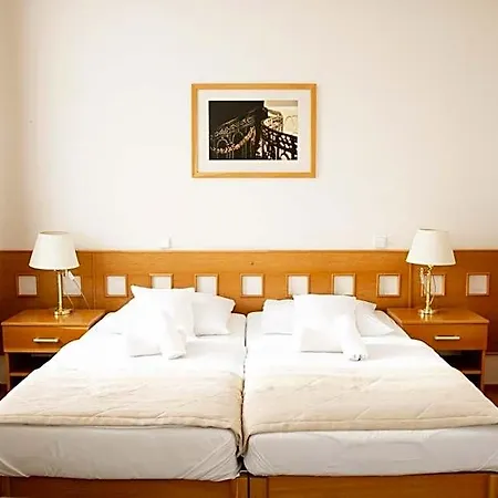 Pod Zelenym Dubem Hotel 3*
