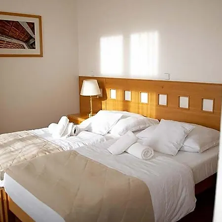 Hotel Pod Zelenym Dubem 3*