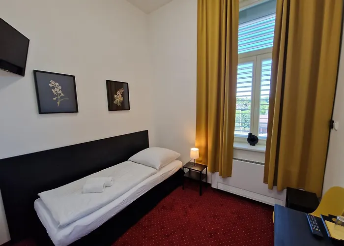 Pod Zelenym Dubem Hotel Bohumín