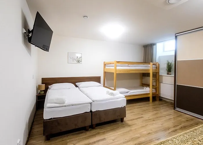 Pod Zelenym Dubem Hotel 3*