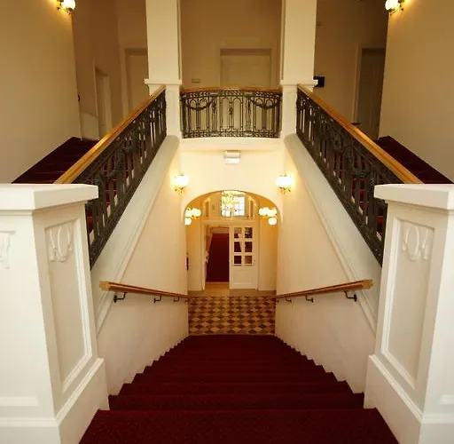 Pod Zelenym Dubem Hotel 3*